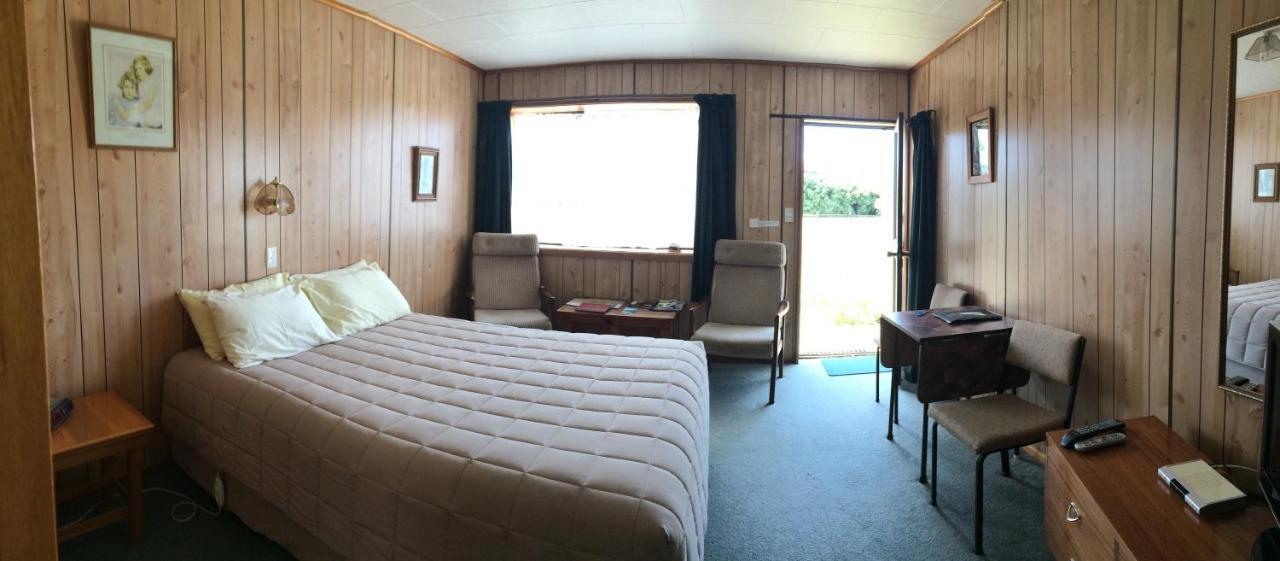 Owaka Lodge Motel Extérieur photo